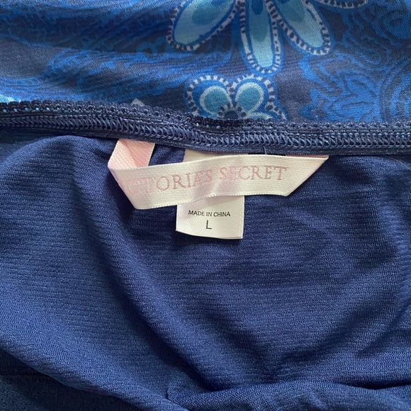 Victoria's Secret Navy Floral Chemise - Picture 6 of 8